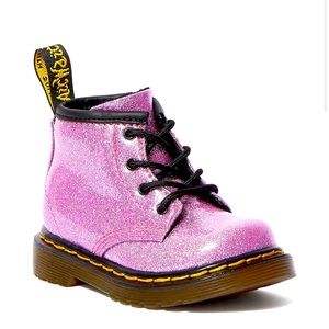 DR. MARTENS INFANT 1460 GLITTER LACE UP BOOTS (INFANT SIZE 6)